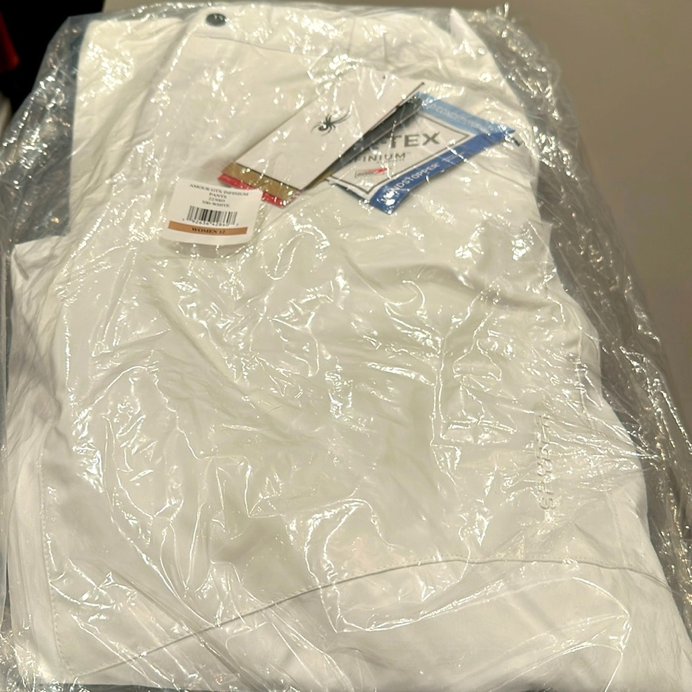 New in bag with tags on Spyder snow/ski pants